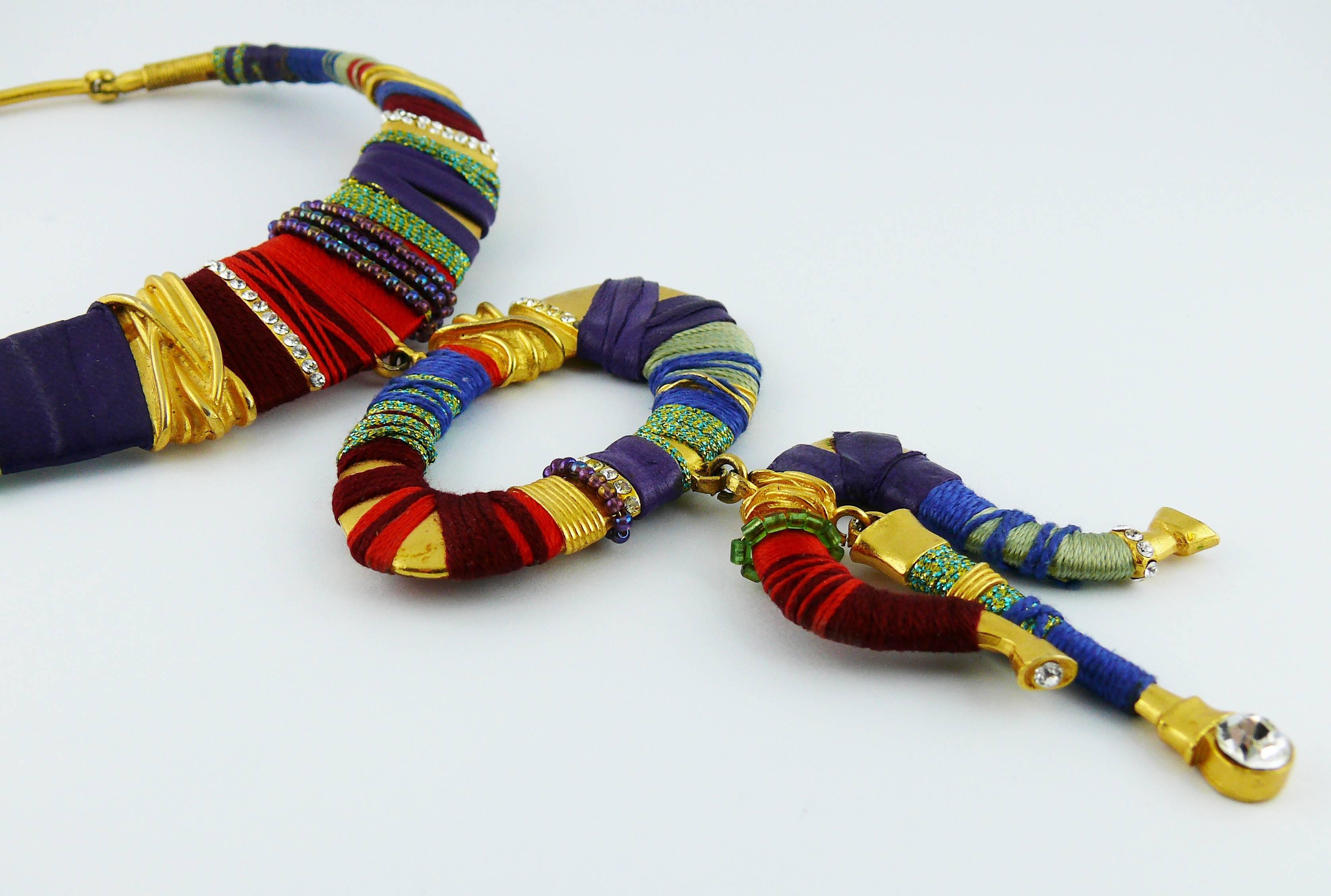 Christian Lacroix, rare collier écusson vintage d'inspiration Masai Pour femmes en vente