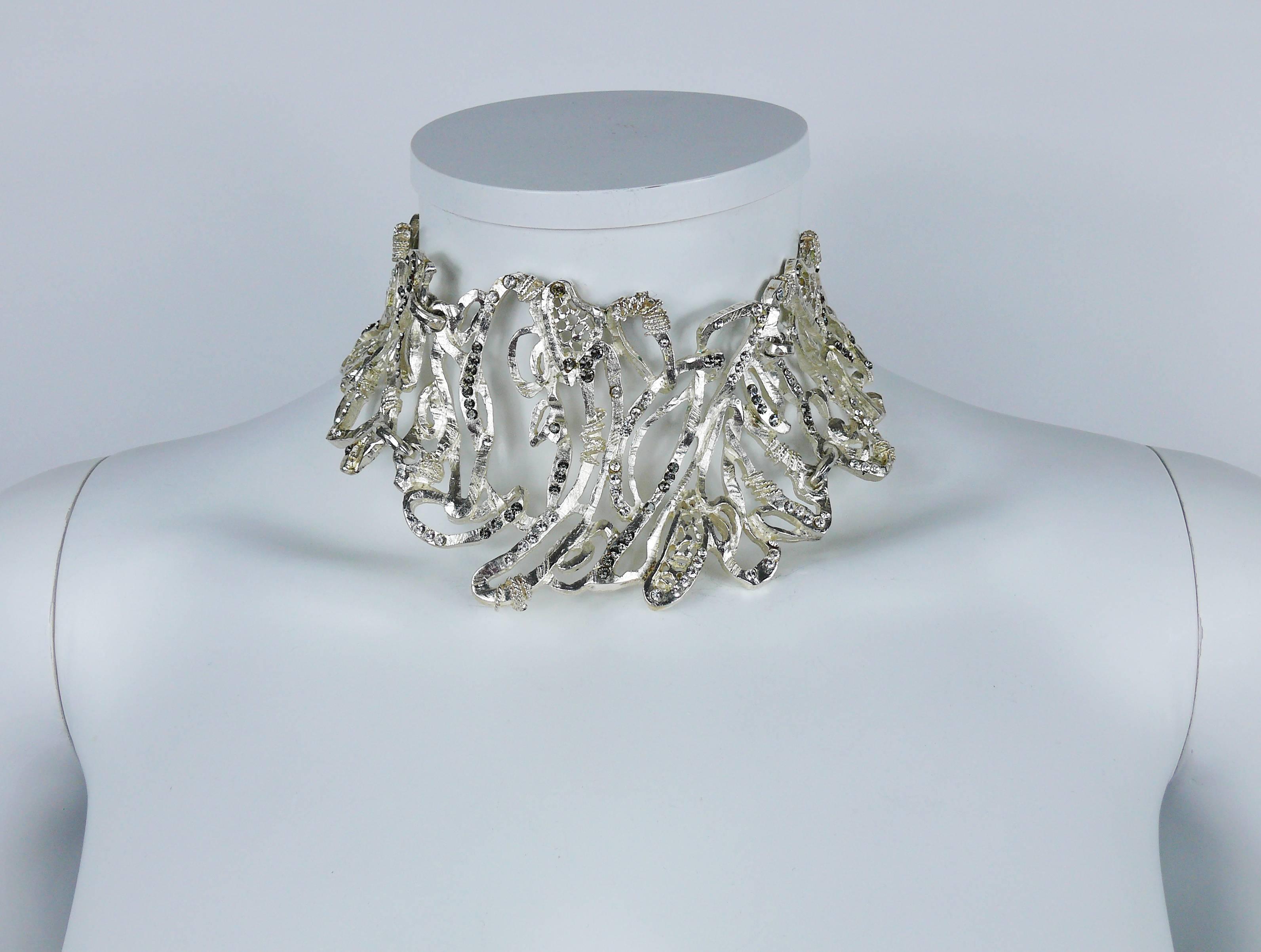 CHRISTIAN LACROIX vintage rare opulent silver toned choker necklace with crystal embellishement.

Silver tone metal hardware.

T-bar closure.
Extension chain.

Marked CHRISTIAN LACROIX CL Made in France.

NOTES
- This is a preloved vintage item,