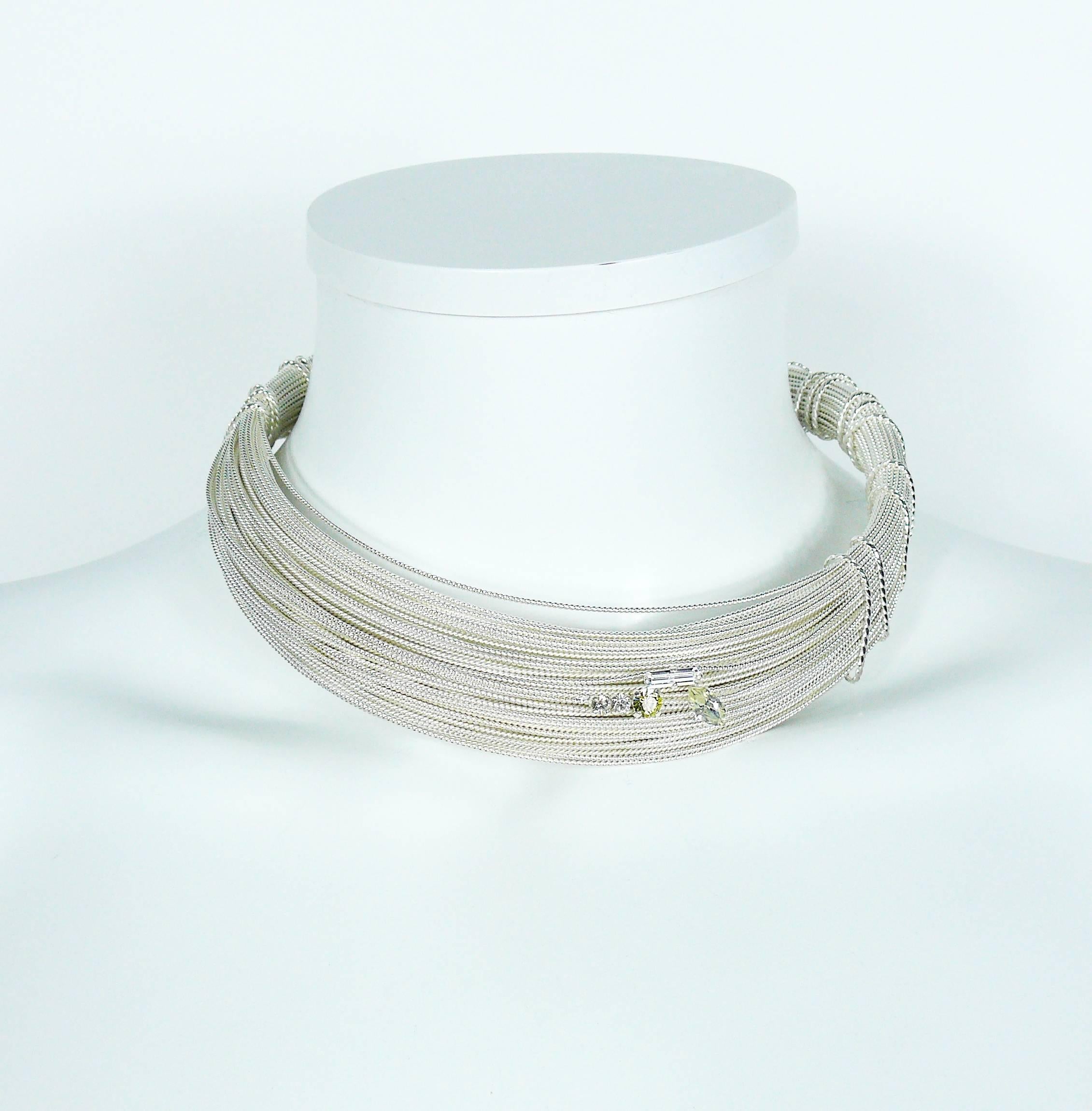 CHRISTIAN LACROIX vintage silver tone bundled wires rigid choker necklace with rhinestone embellishement.

Silver tone metal hardware.

Embossed CL.

Indicative measurements : inner circumference (unstretched) approx. 38.96 cm (15.34 inches) / inner