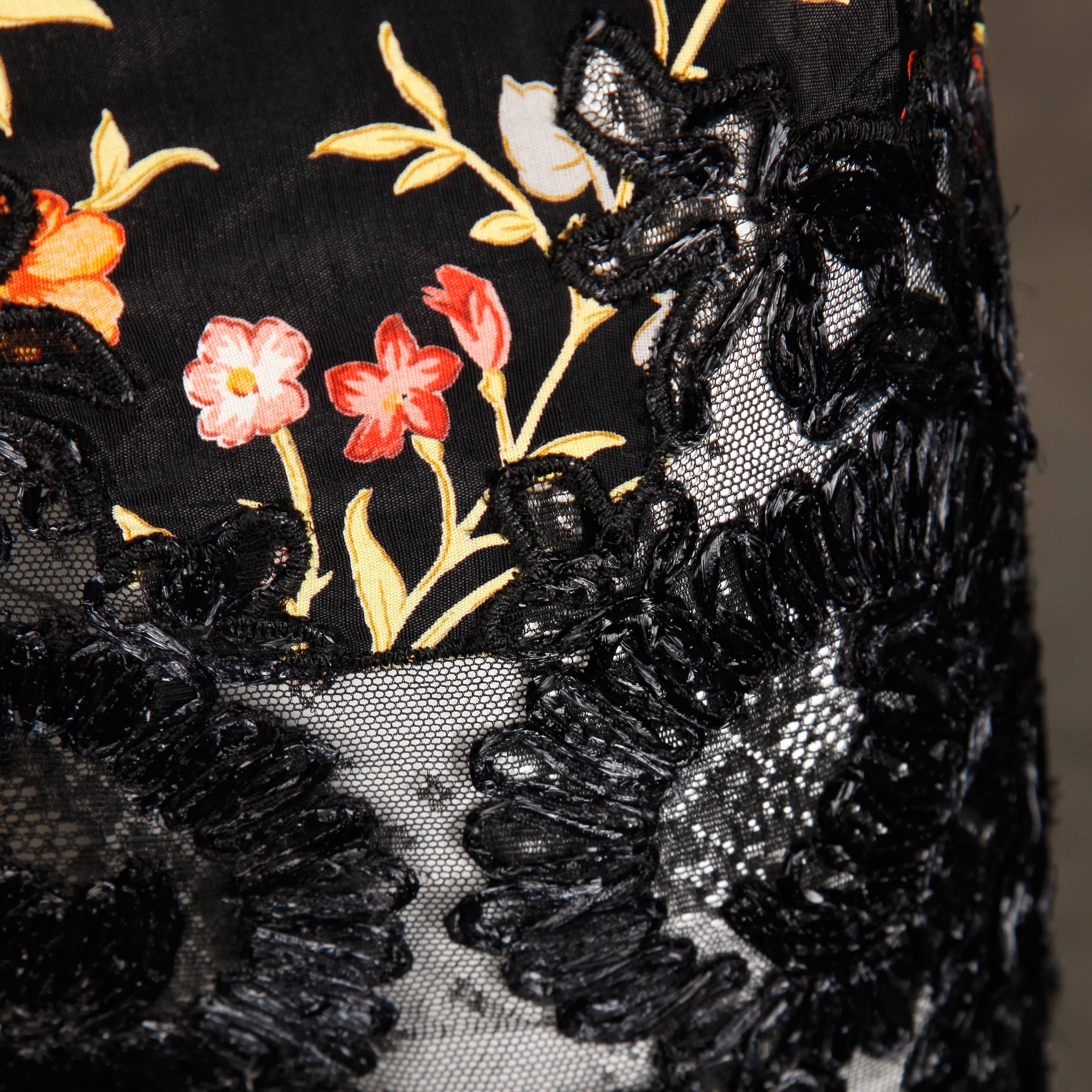 Christian Lacroix Vintage Trägerloses Minikleid mit Blumendruck und Raffia, 1990er Jahre im Zustand „Hervorragend“ im Angebot in Sparks, NV