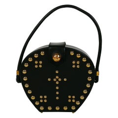 Christian Lacroix Vintage Studded Black Leather Gothic Inspired Bag (Sac d'inspiration gothique en cuir noir)