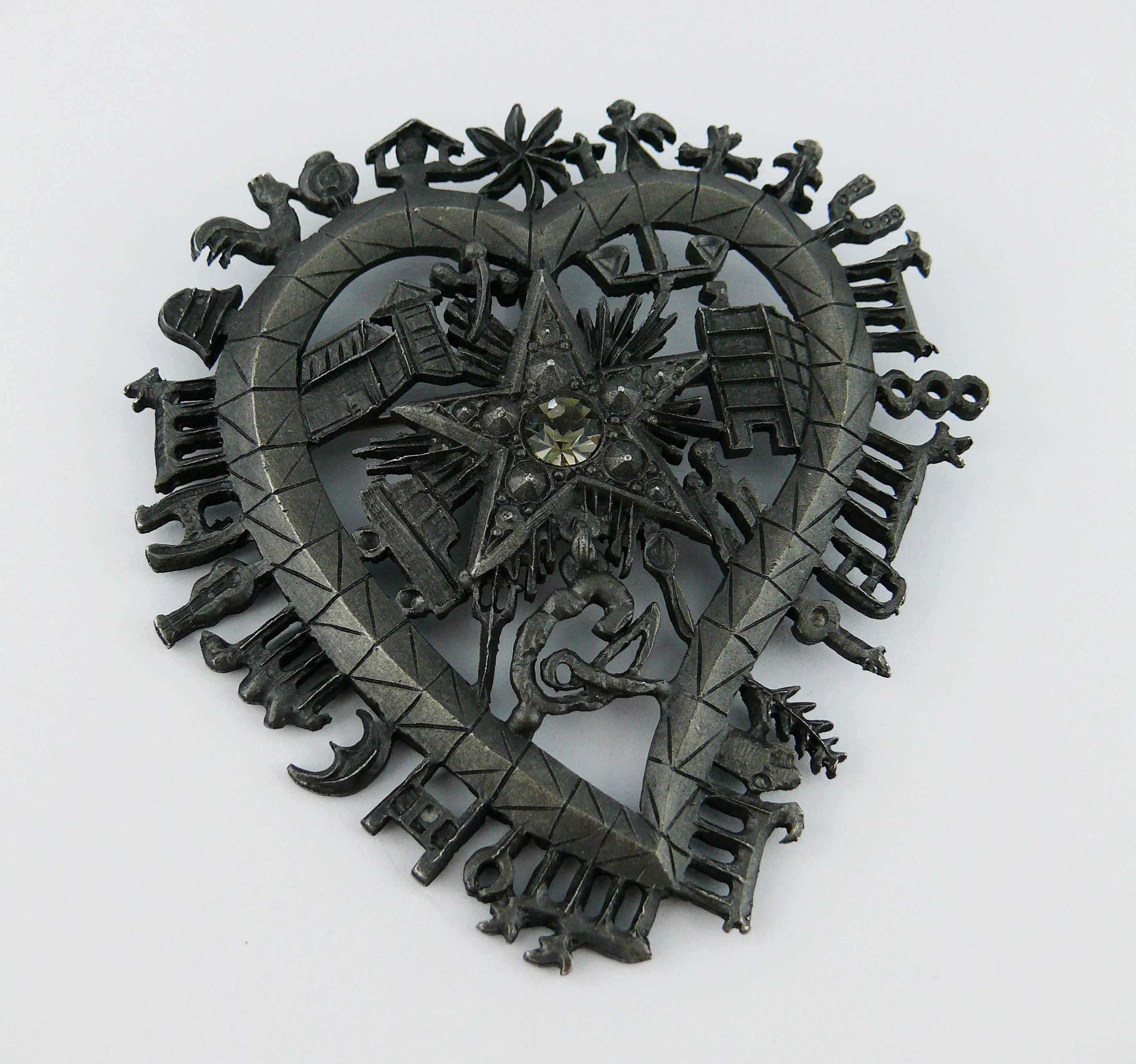 Christian Lacroix Vintage Symbolic Brooch Pendant In Excellent Condition For Sale In Nice, FR