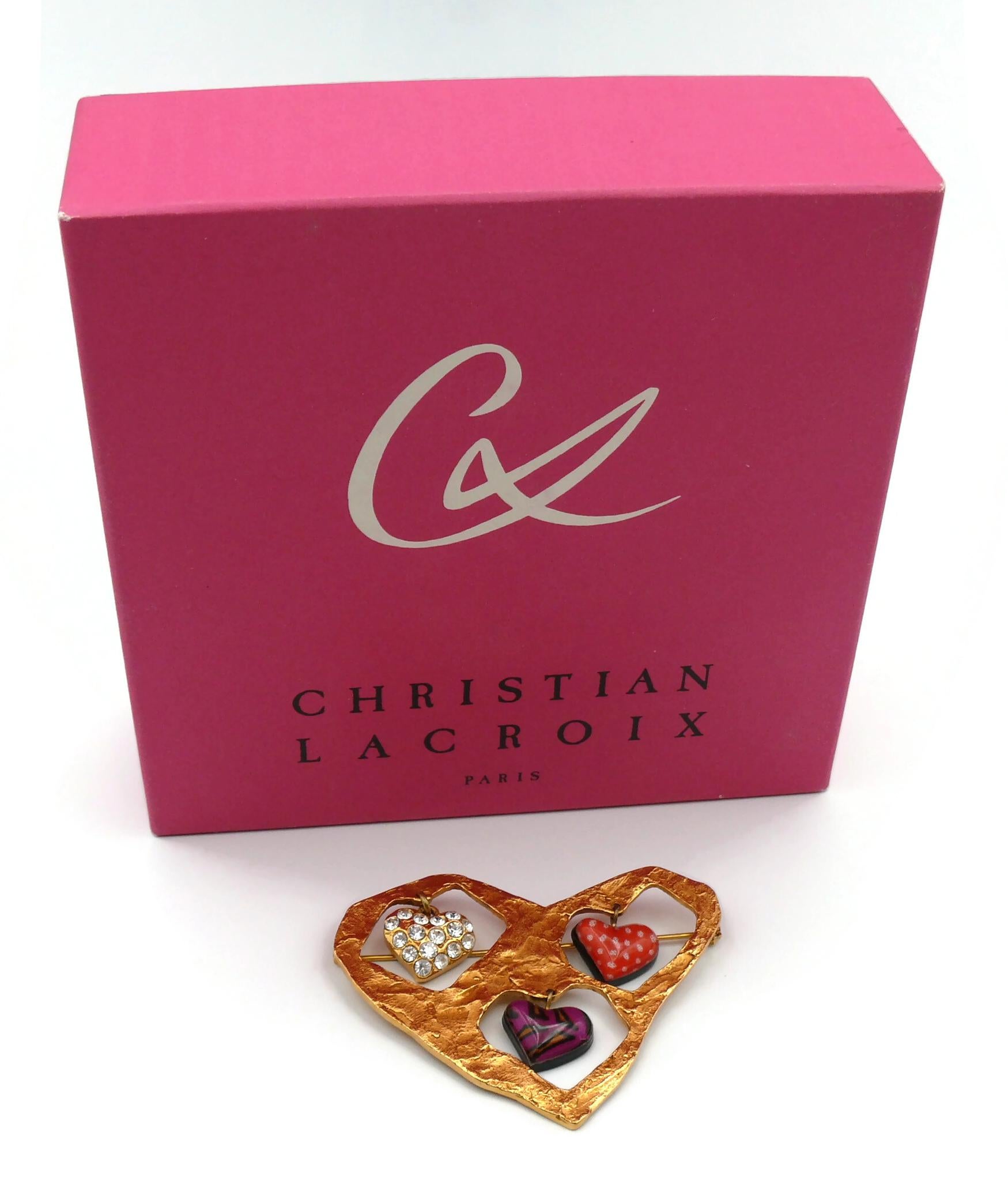 CHRISTIAN LACROIX Vintage Texturierte Gold getönte Herzanhänger-Brosche im Zustand „Hervorragend“ im Angebot in Nice, FR