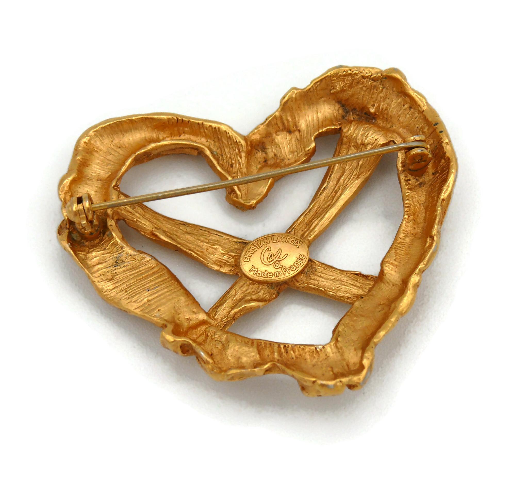 CHRISTIAN LACROIX Vintage Textured Ribbon Heart Brooch For Sale 5