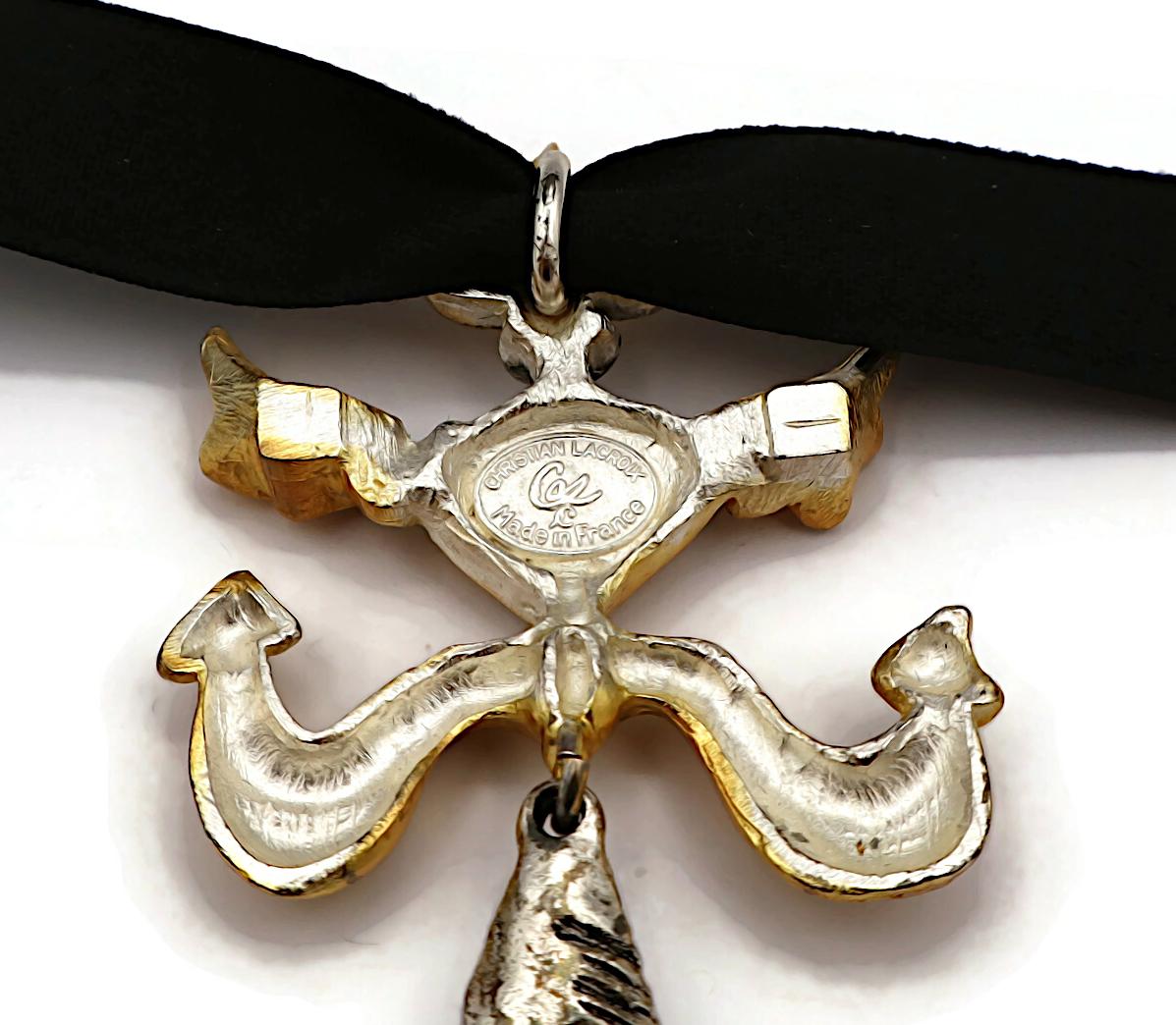 Ciondolo a forma di croce alata della Camargue CHRISTIAN LACROIX Vintage in vendita 4