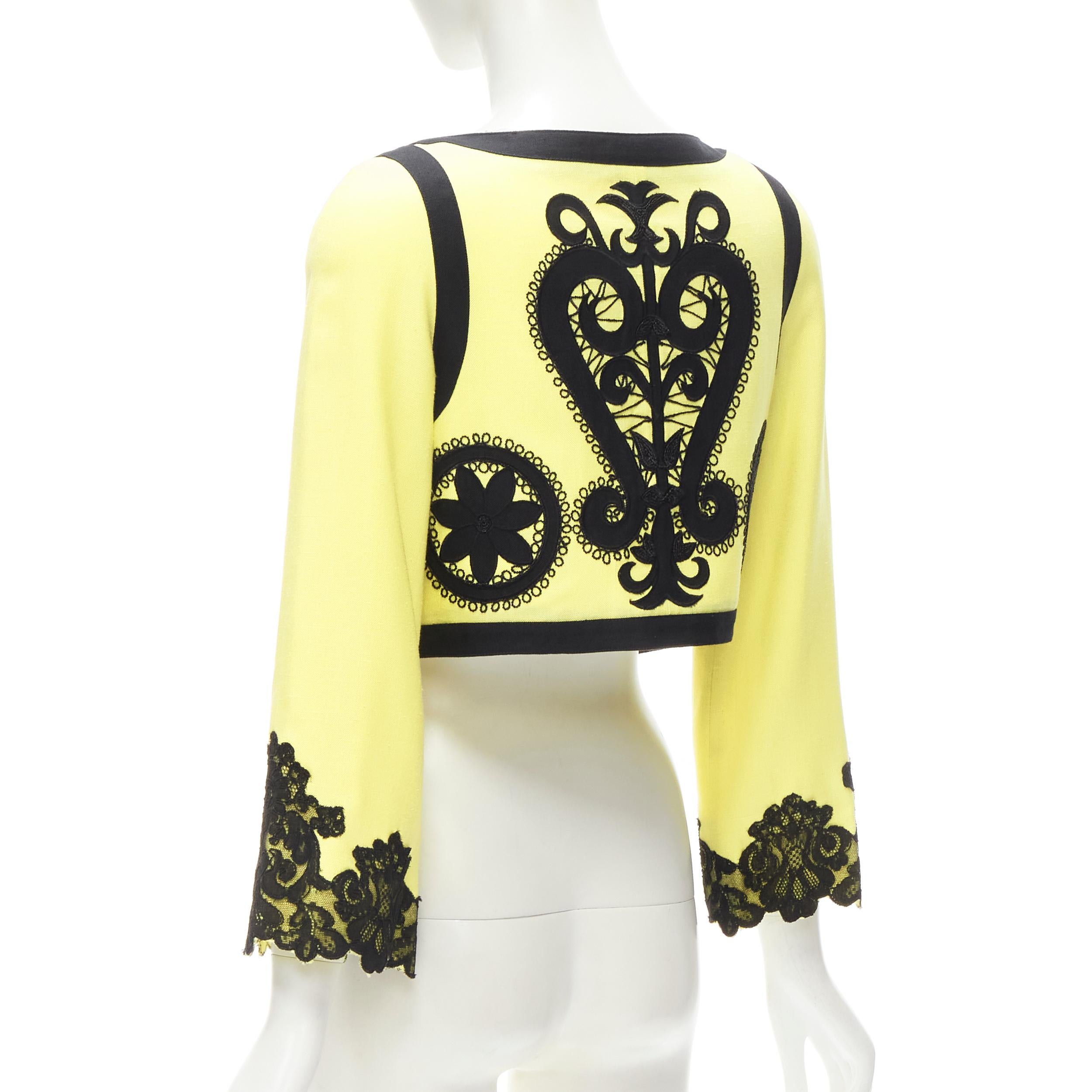 CHRISTIAN LACROIX Vintage jaune noir broderie Matador veste cropped IT38 XS en vente 3