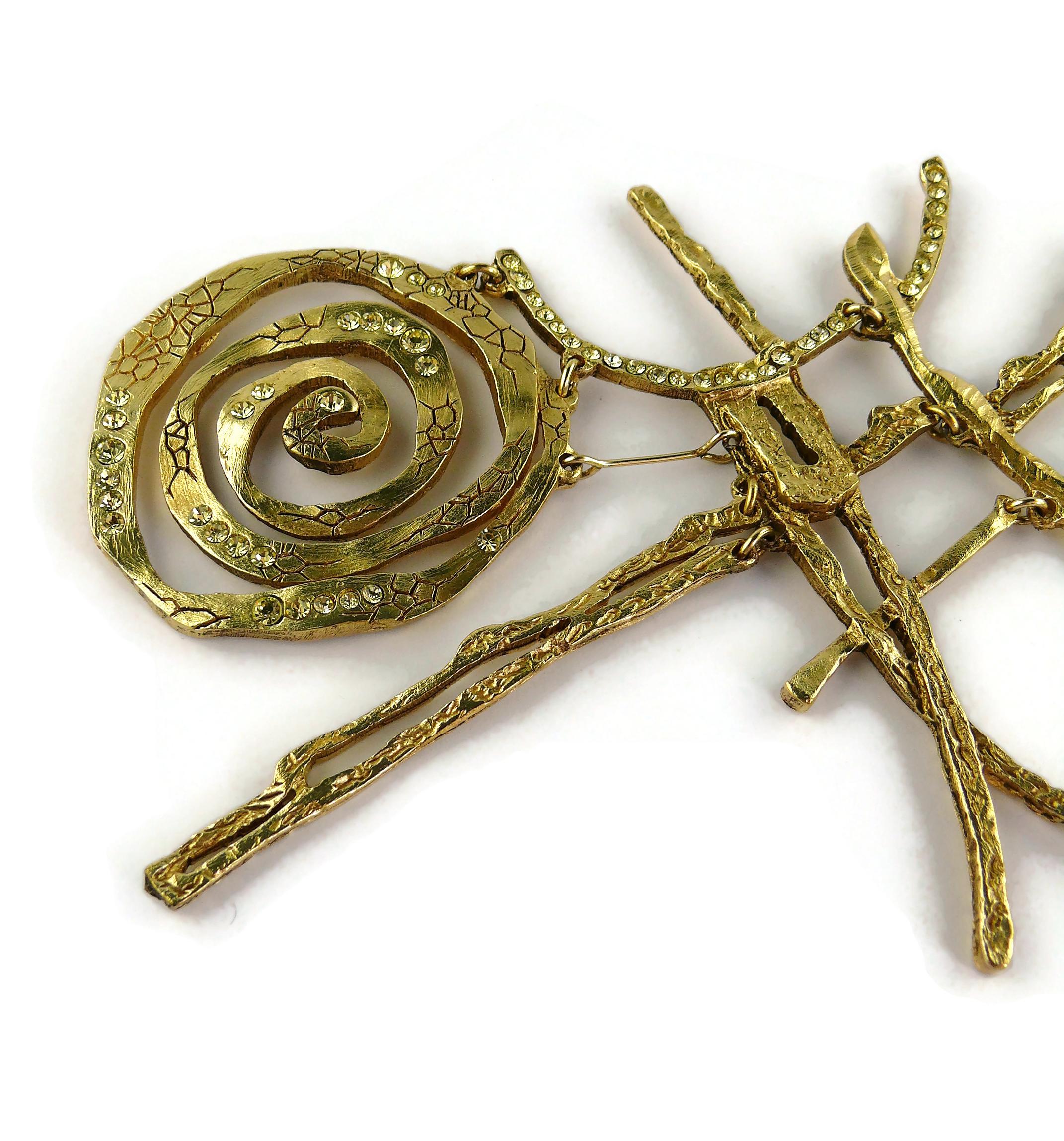 Christian Lacroix Asymetric Gold Toned Brutalist Plastron Necklace  For Sale 4