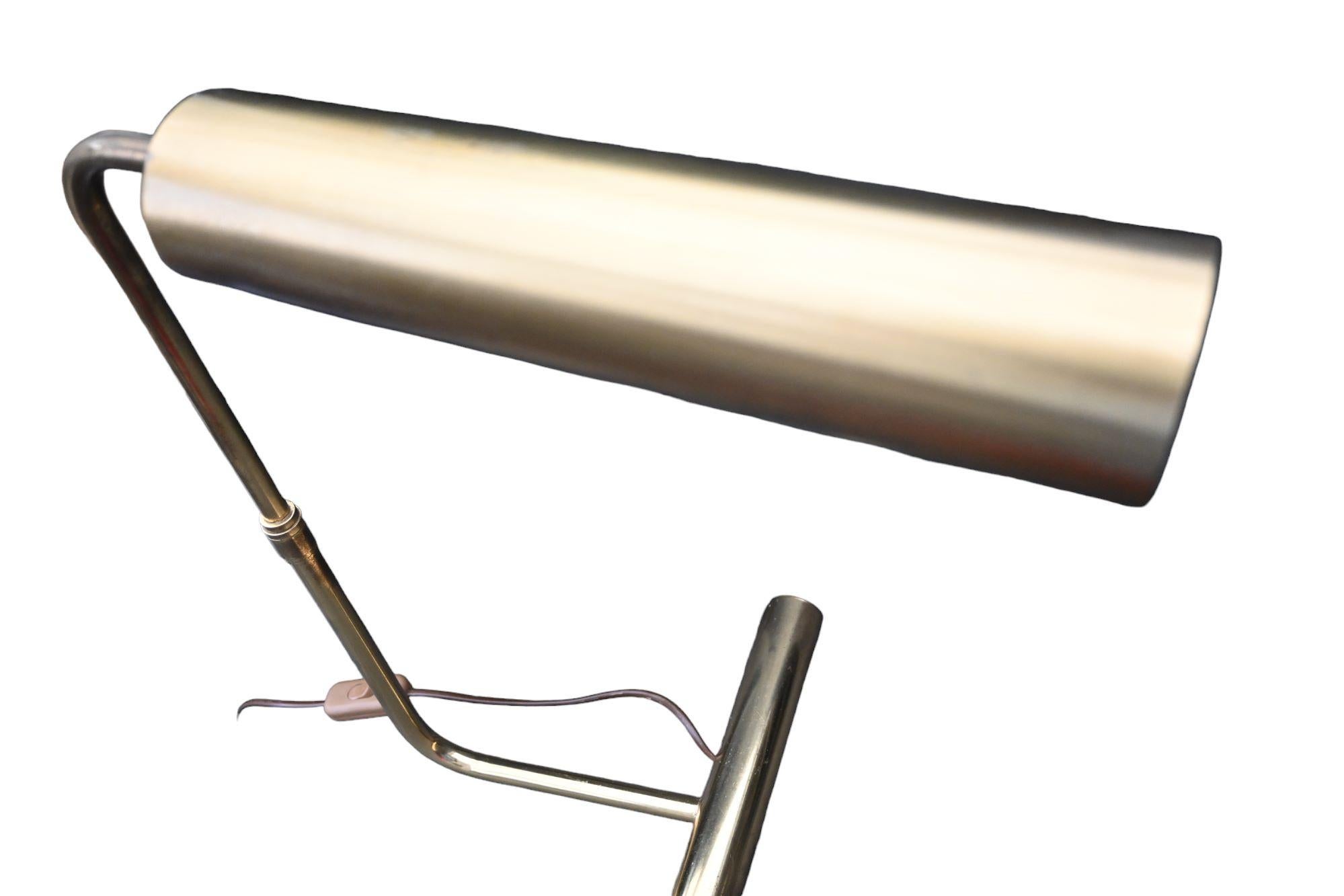Christian Liaigre, Schreibtischlampe aus vergoldetem Metall, um 1990 (Moderne der Mitte des Jahrhunderts) im Angebot