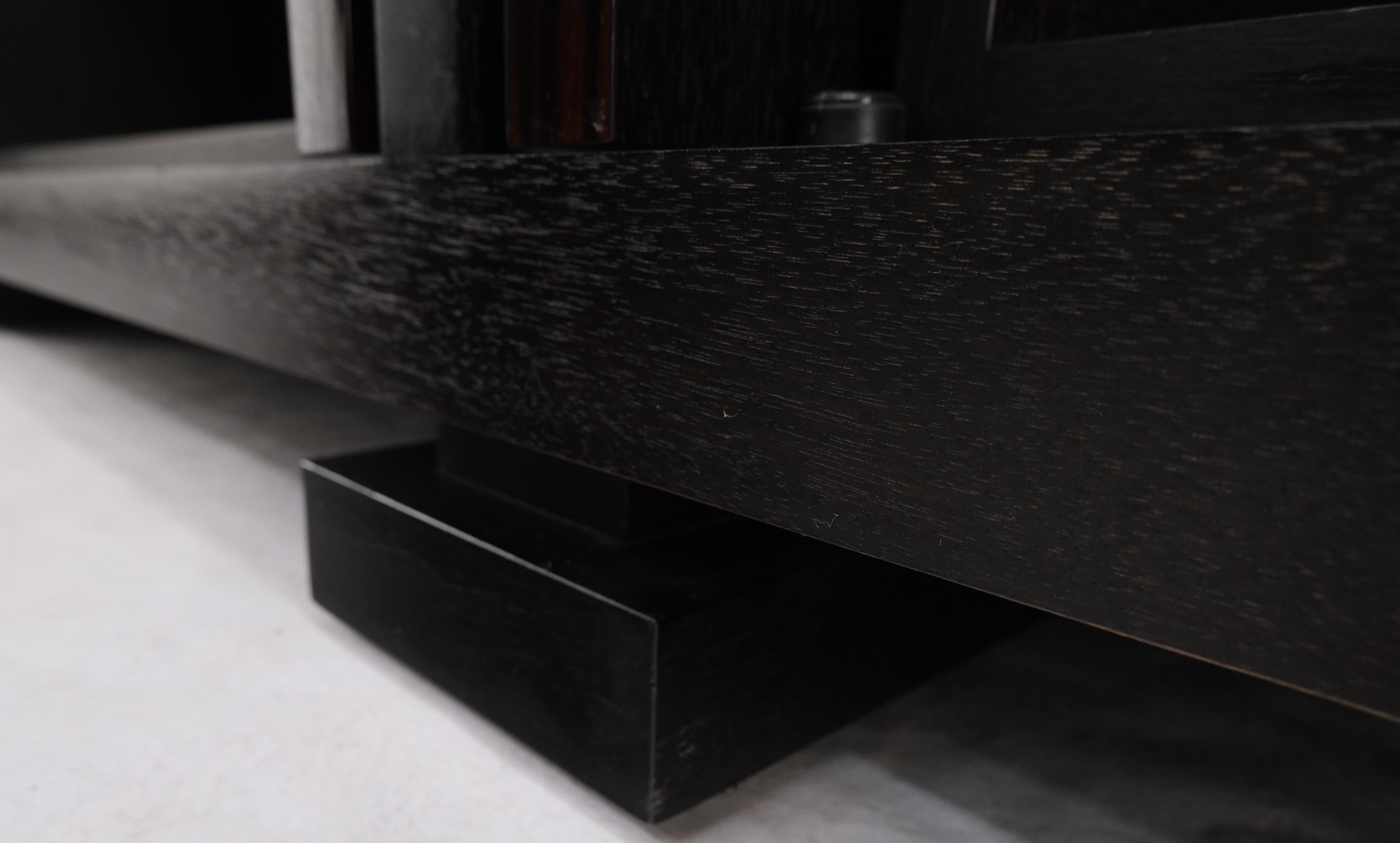 Christian Liaigre HolLY HUNT Credenza a 4 ante con finiture in legno di palissandro ebanizzato in vendita 3