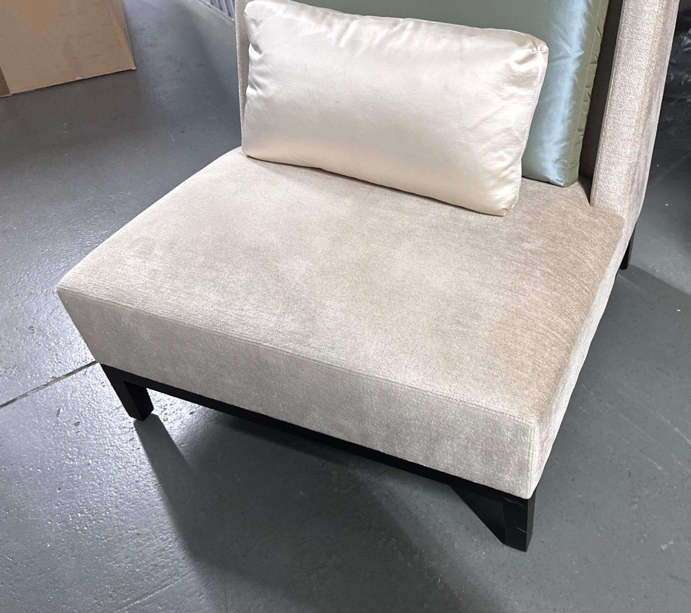 Christian Liaigre Sillón Latino Holly Hunt, Beige Crema Verde Seda 2015 en venta 4