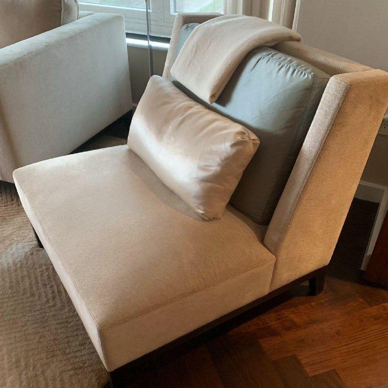 Christian Liaigre Sillón Latino Holly Hunt, Beige Crema Verde Seda 2015 Estadounidense en venta