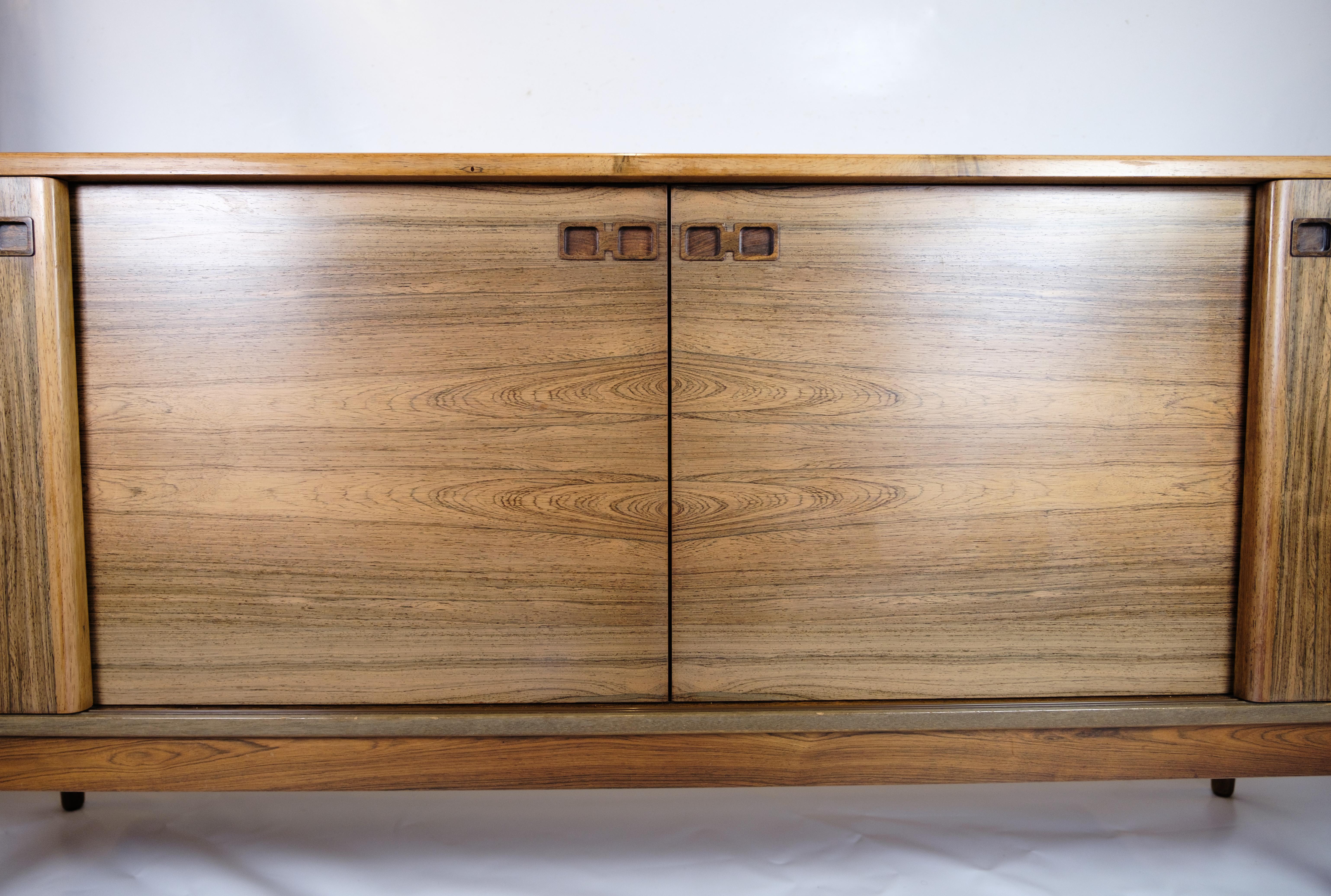 Christian Linneberg low sideboard made of Rosewood from the 1960s In Good Condition For Sale In Lejre, DK