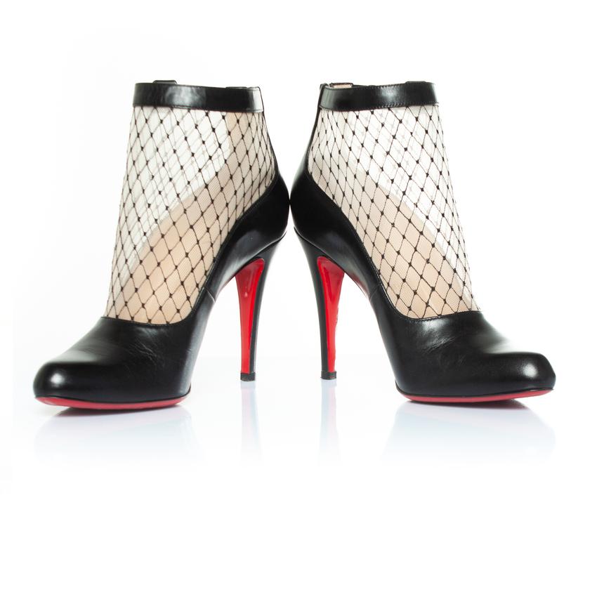 Beige Christian Louboutin, 100 kid resillisma ankle boots For Sale
