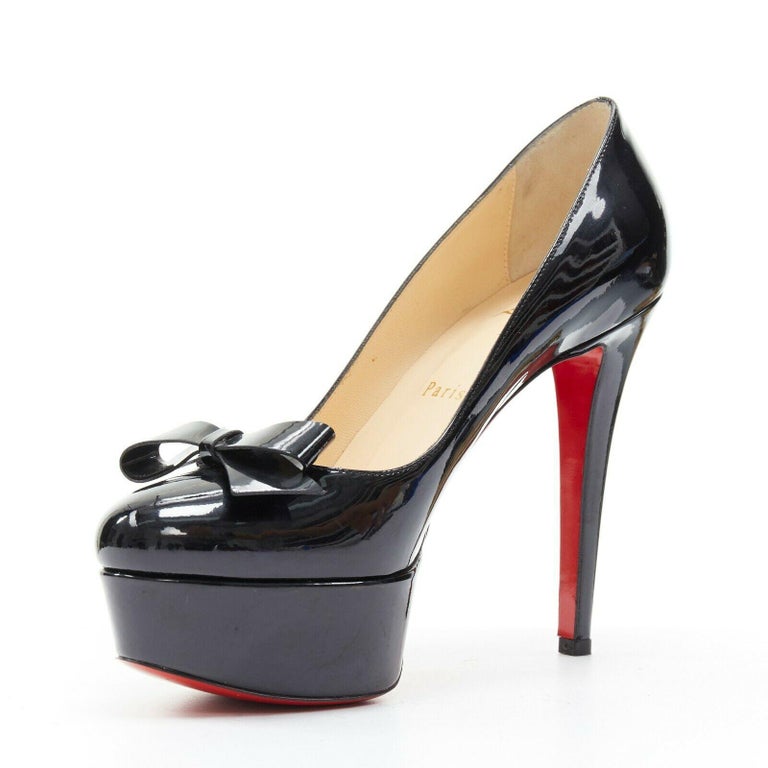 platform round toe pumps