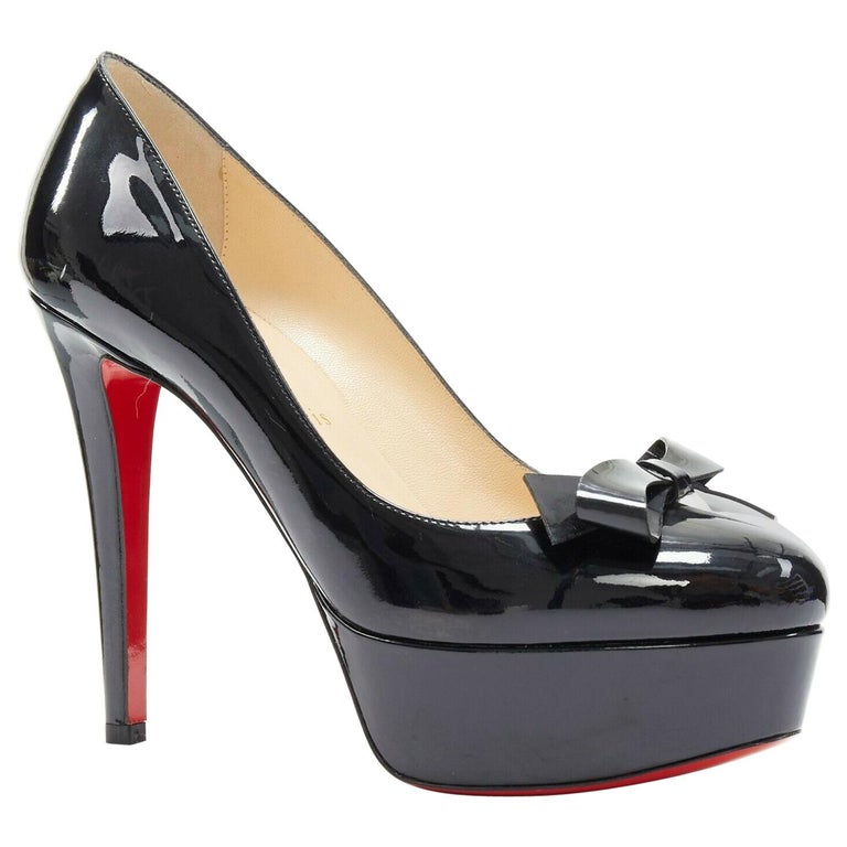 platform round toe pumps