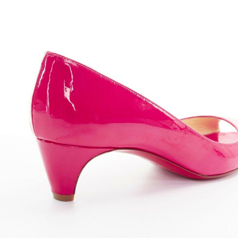 CHRISTIAN LOUBOUTIN 45mm fuschia rosa Lack Peep Toe gebogener Kitten Heel EU36 im Angebot 4