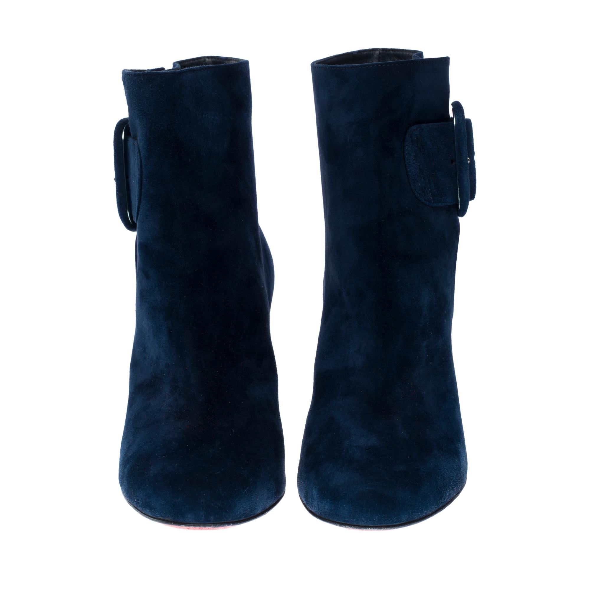 Christian Louboutin ankleboot in blue suede, size 37 In Good Condition For Sale In Paris, IDF