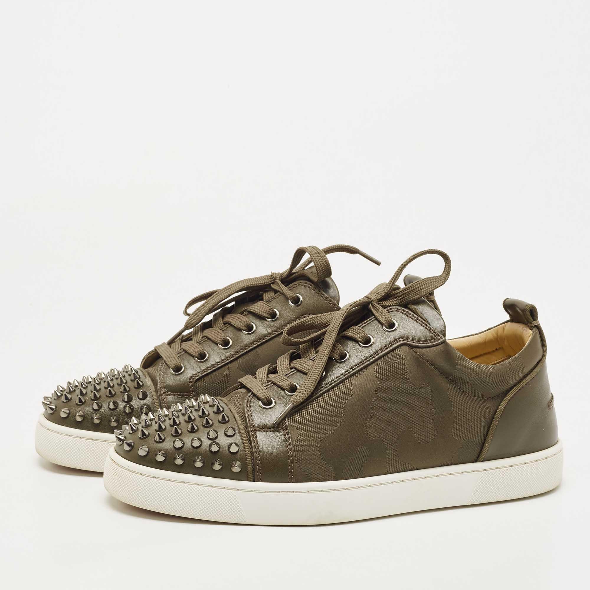 Christian Louboutin Army Green Leather and Canvas Louis Junior Spike Sneakers  In Excellent Condition In Dubai, Al Qouz 2