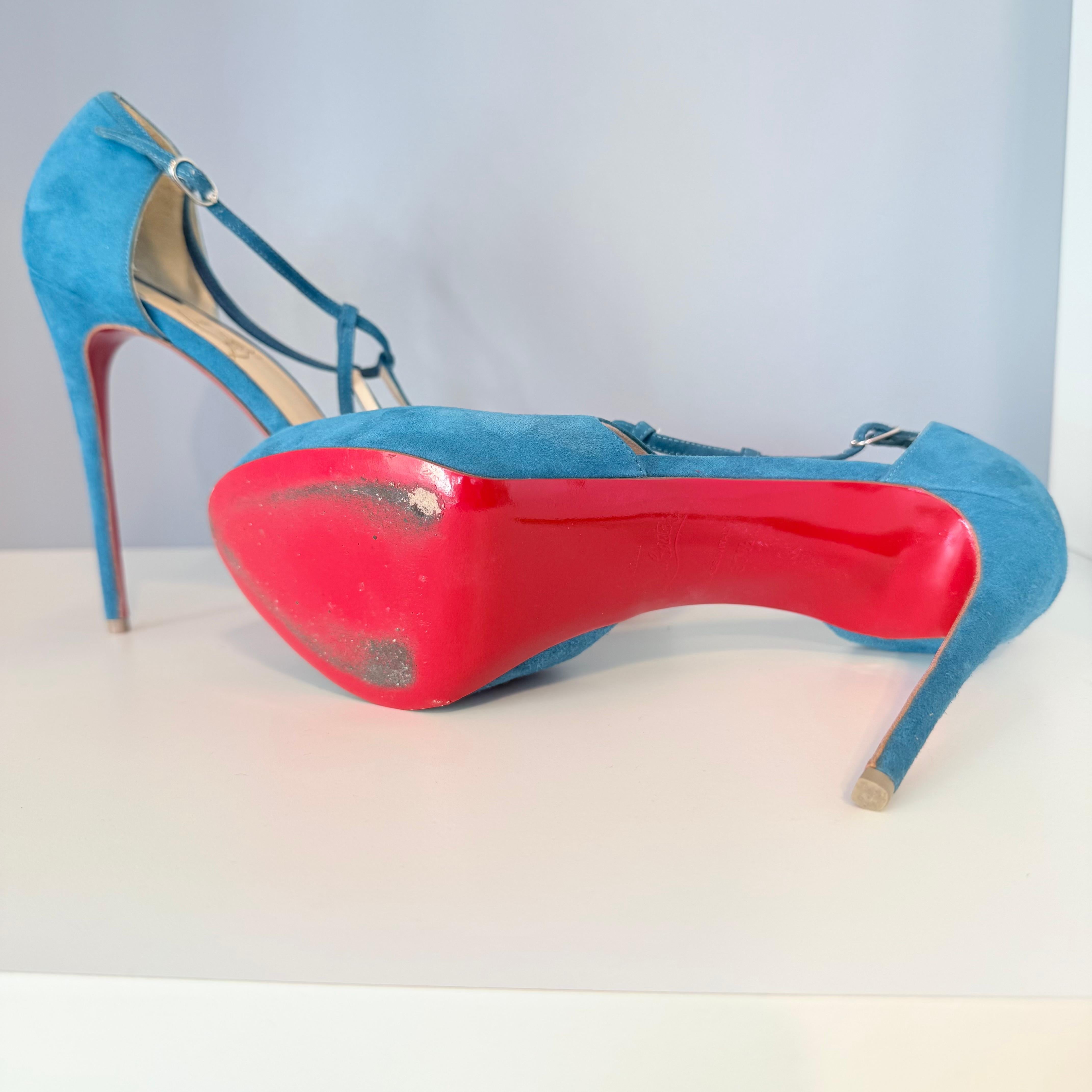 Christian Louboutin Avio Bleu Sandales en daim IT 37.5 en vente 3