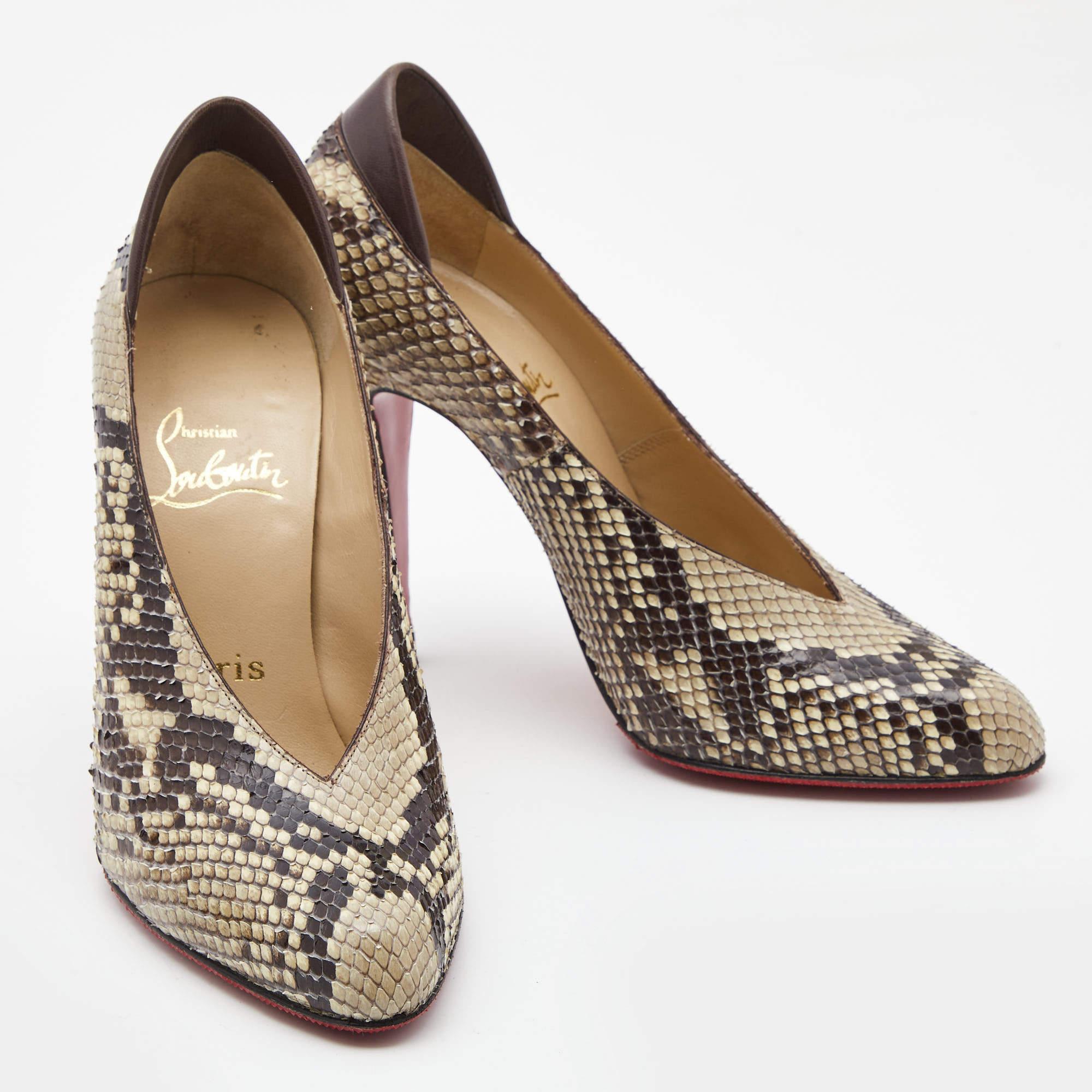 Christian Louboutin Beige/Brown Python Pumps Size 38.5 In Good Condition For Sale In Dubai, Al Qouz 2