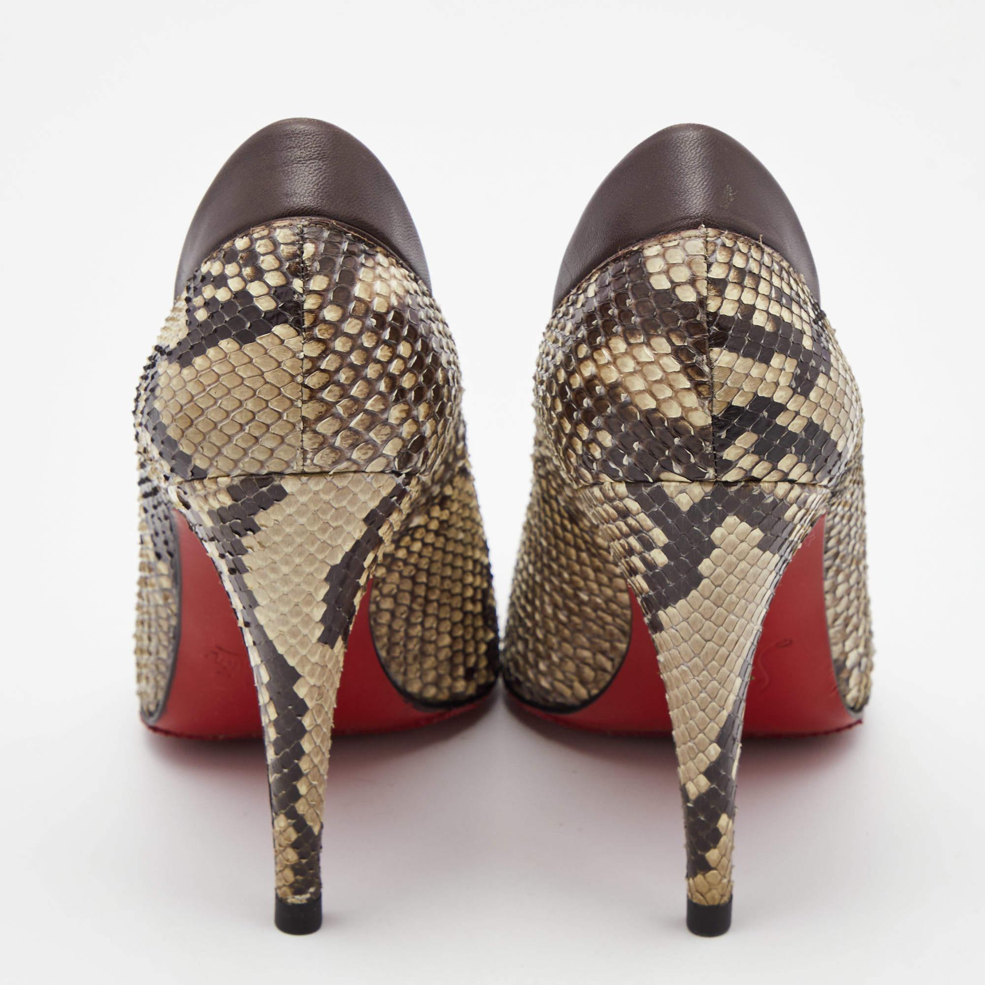 Christian Louboutin Beige/Brown Python Pumps Size 38.5 For Sale 4
