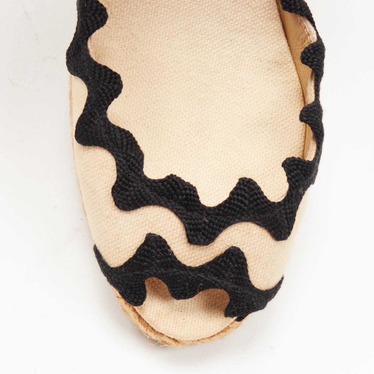 CHRISTIAN LOUBOUTIN espadrille festonnée en toile beige noire talon compensé EU37 en vente 6