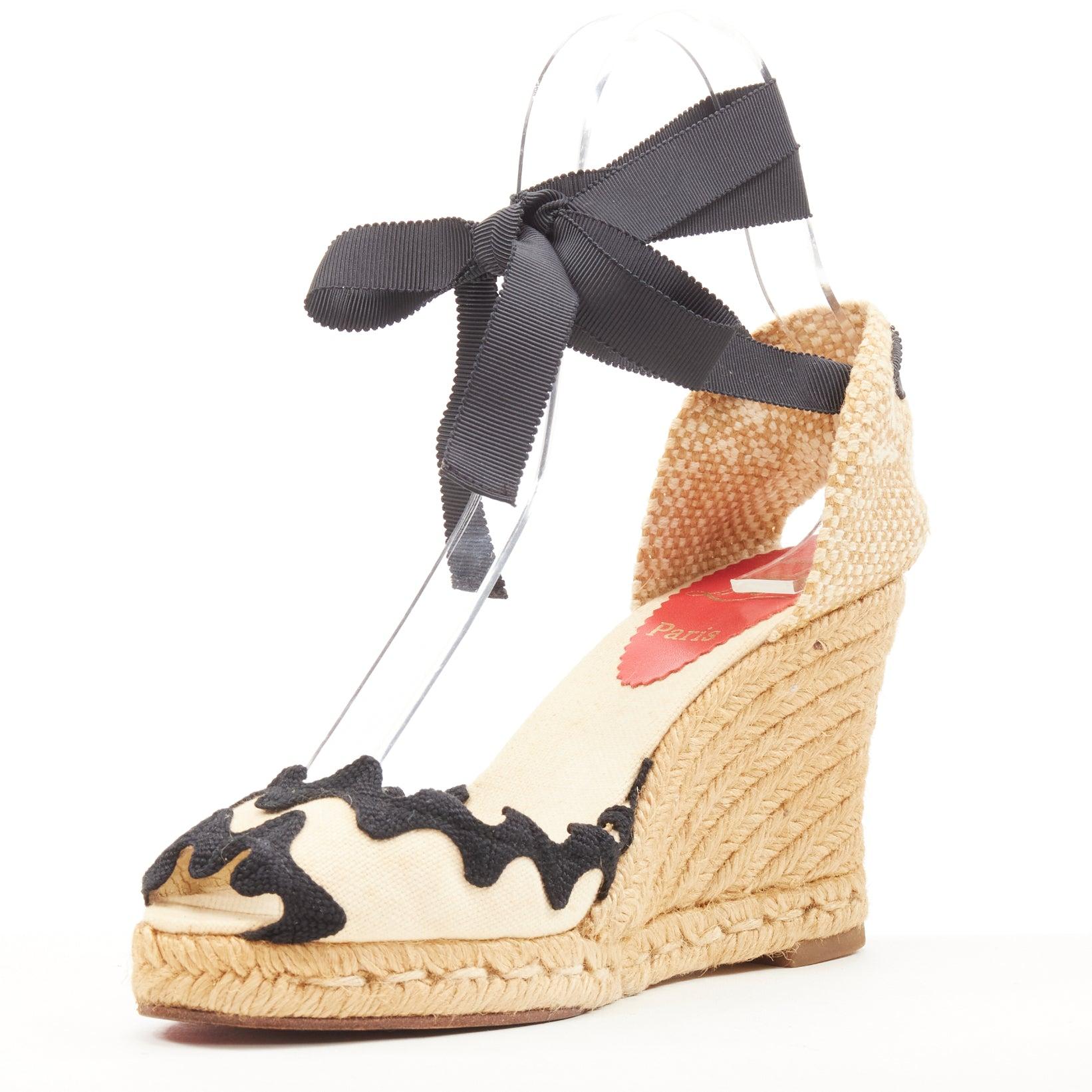 Beige CHRISTIAN LOUBOUTIN espadrille festonnée en toile beige noire talon compensé EU37 en vente