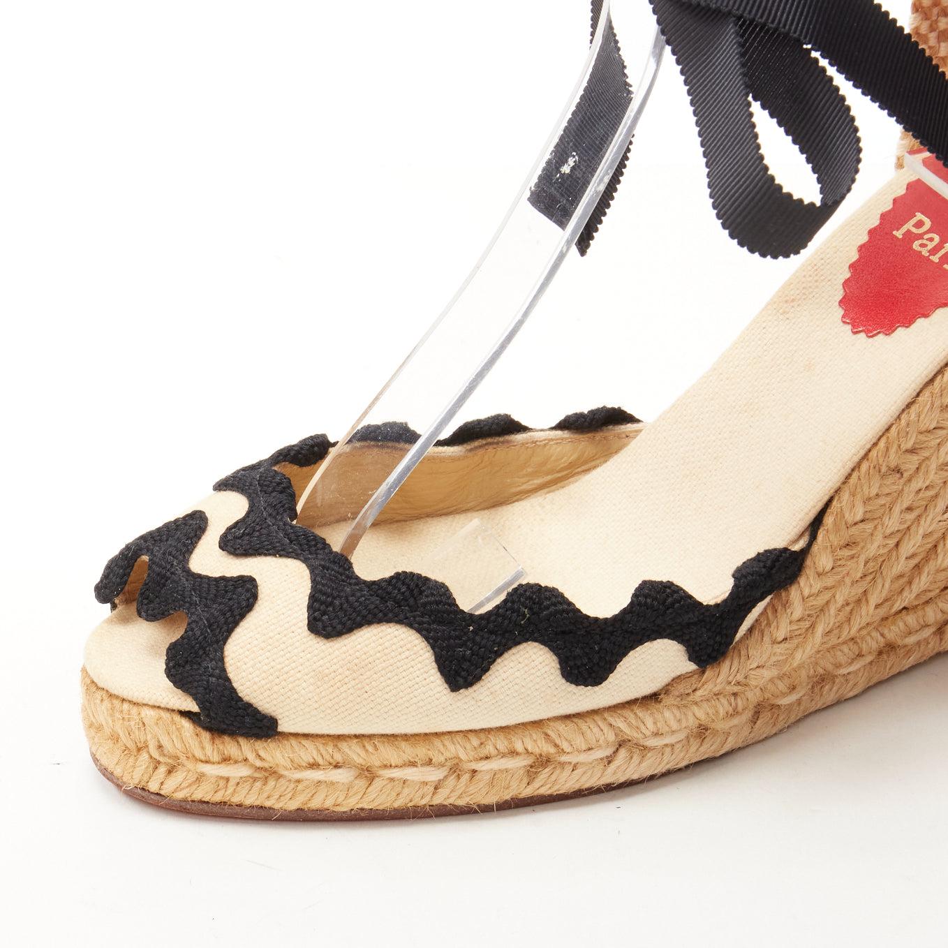 CHRISTIAN LOUBOUTIN espadrille festonnée en toile beige noire talon compensé EU37 en vente 2