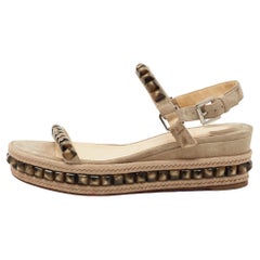 Christian Louboutin - Espadrille compensée cloutée Cataclou beige, taille 38