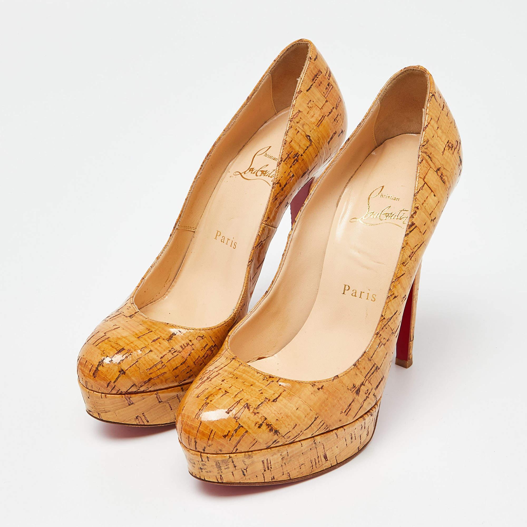 Christian Louboutin Beige Cork Bianca Platform Pumps Size 37.5 In Good Condition For Sale In Dubai, Al Qouz 2