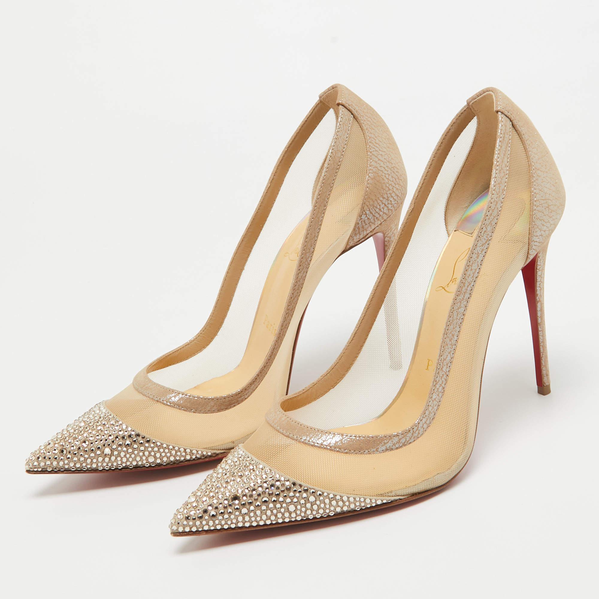 Exhibit an elegant style with this pair of pumps. These Christian Louboutin shoes for women are crafted from quality materials. They are set on durable soles and sleek heels.