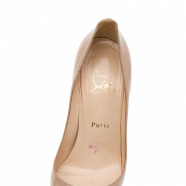 Christian Louboutin escarpins Altadama à bout ouvert en cuir beige taille 38 Pour femmes en vente