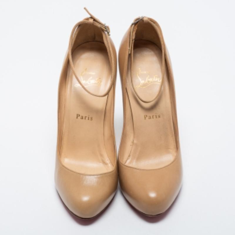 Christian Louboutin Beige Leder-Pumps mit Knöchelriemen Größe 37,5 im Angebot 3