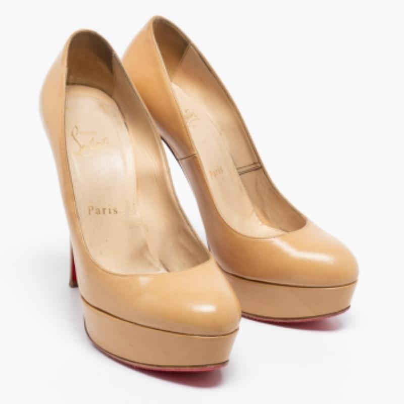 Christian Louboutin Beige Leather Bianca Platform Pumps Size 37.5 en vente 3