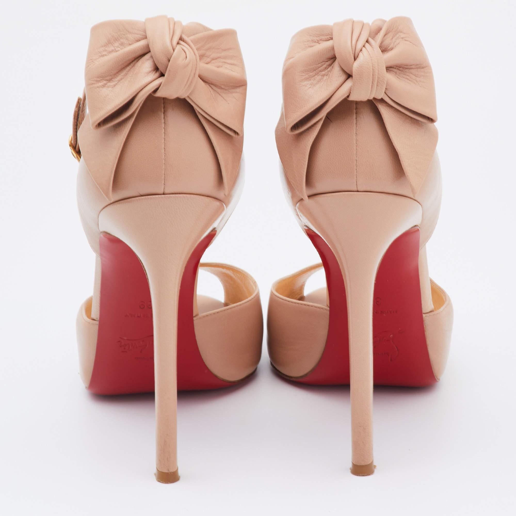 Christian Louboutin Beige Leather Dos Noeud Bow Ankle Strap Pumps Size 39 In Good Condition In Dubai, Al Qouz 2