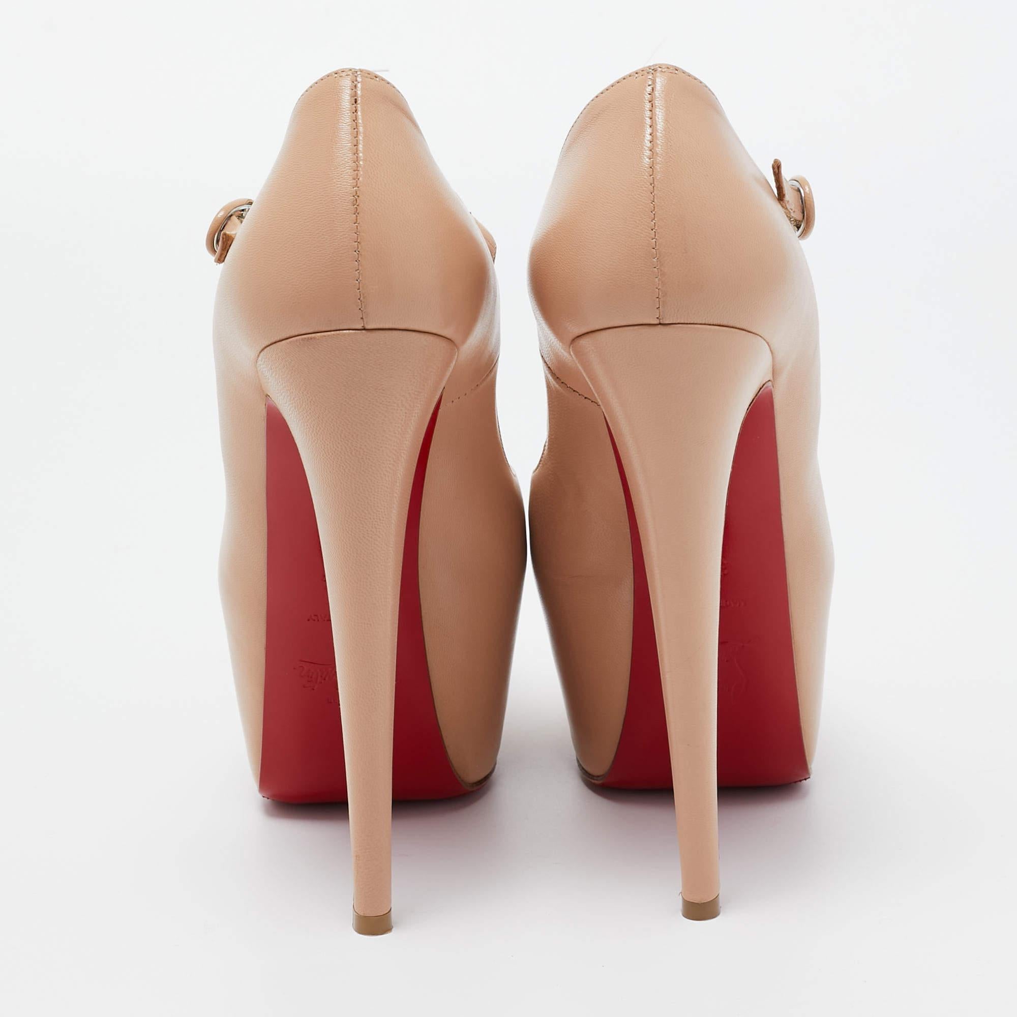 Christian Louboutin Beige Leather Lady Daf Pumps Size 36.5 For Sale 2