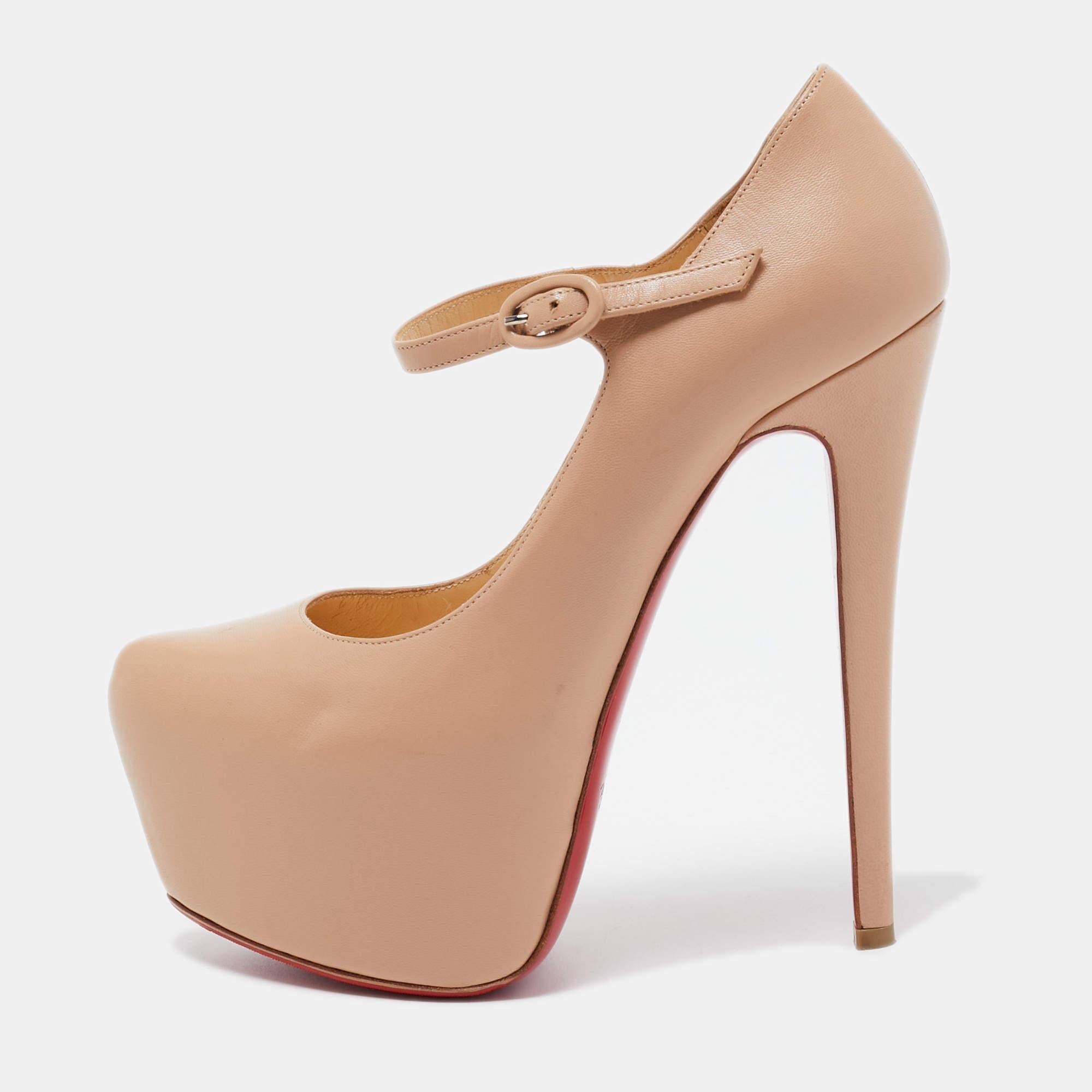 Christian Louboutin Beige Leather Lady Daf Pumps Size 36.5 For Sale 4