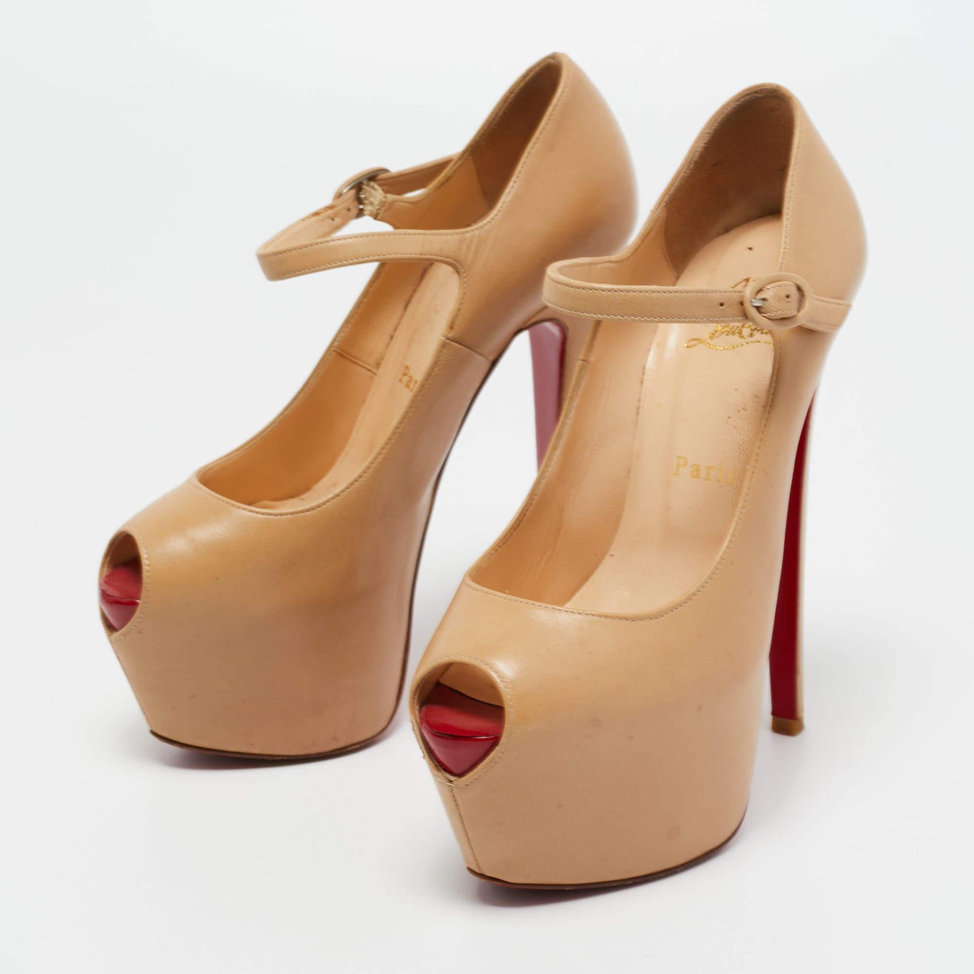 Christian Louboutin Beige Leather Lady Highness Peep Toe Pumps Size 36 In Good Condition For Sale In Dubai, Al Qouz 2
