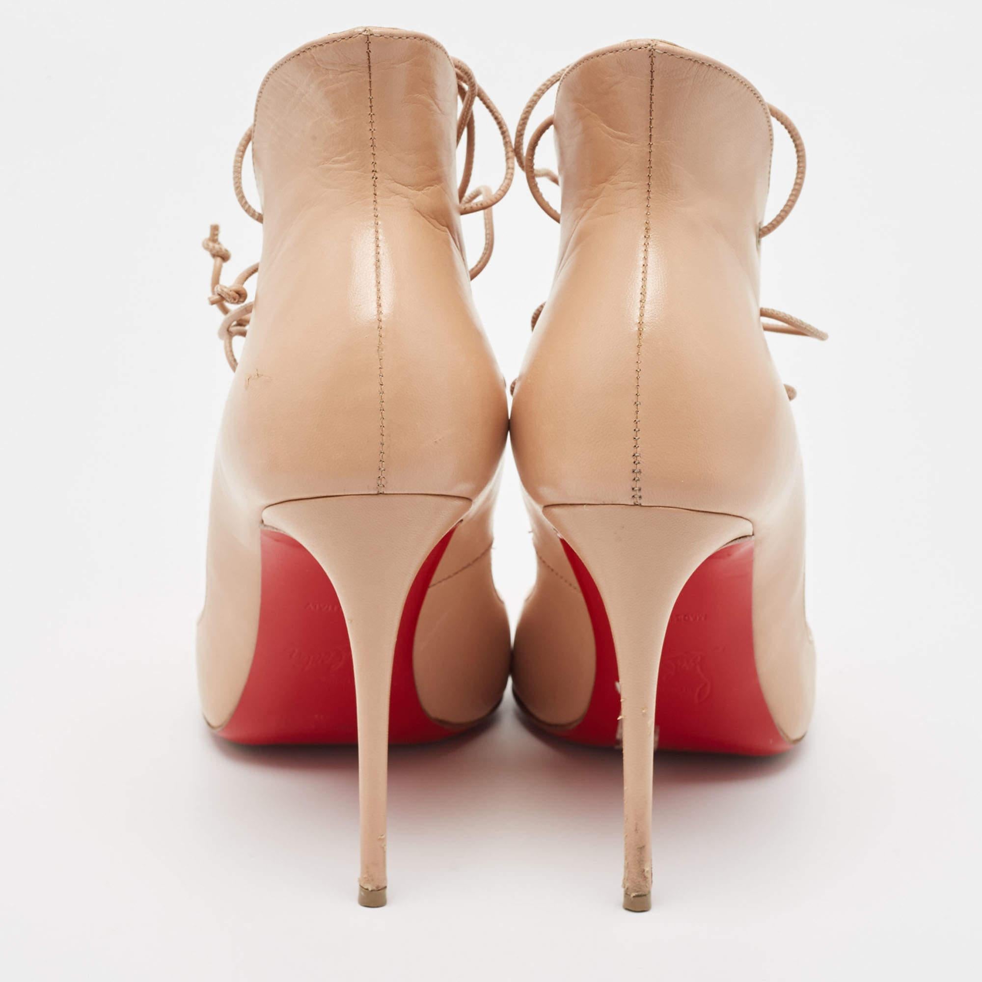 Christian Louboutin Beige Megavamp Pumps aus Leder Größe 36 im Angebot 1