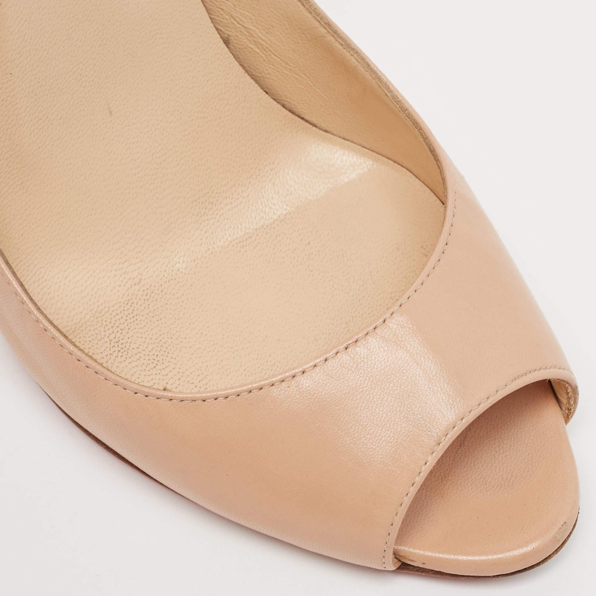 Christian Louboutin Beige Megavamp Pumps aus Leder Größe 36 im Angebot 3