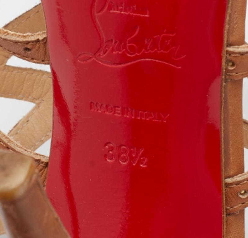 Christian Louboutin Beige Leder Riemchen-Sandalen Größe 38.5 im Angebot 4