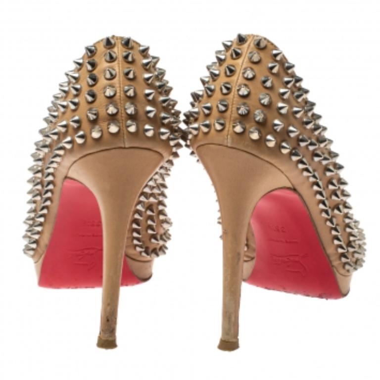 Christian Louboutin Beige Leather Yolanda Spikes Peep Toe Pumps Size 36.5 For Sale 3