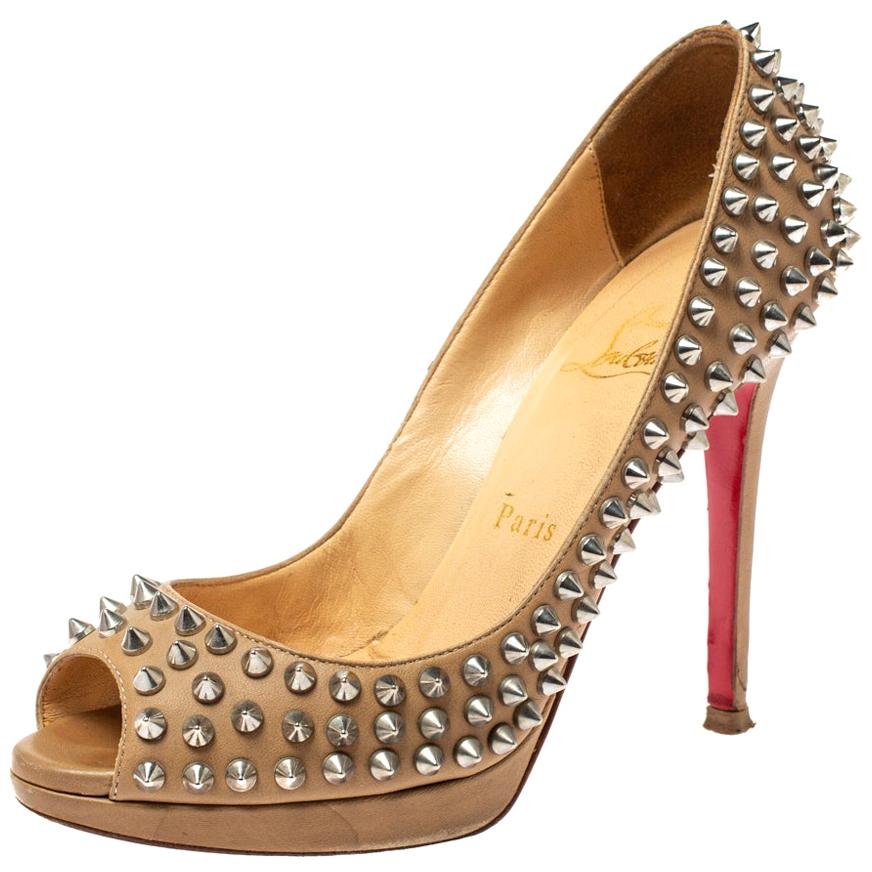 Christian Louboutin Beige Leather Yolanda Spikes Peep Toe Pumps Size 36.5 For Sale