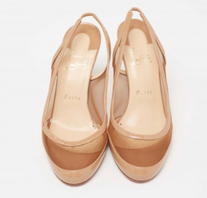Women's Christian Louboutin Beige Mesh and Patent Leather Slingback Pumps Size 38 For Sale