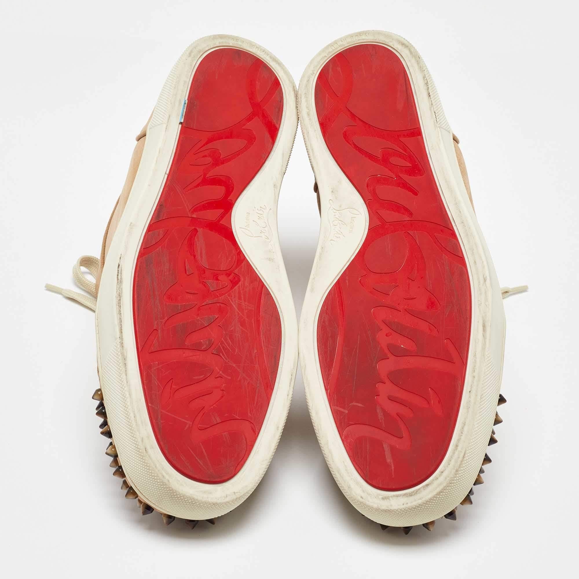Christian Louboutin Sneakers alte in pelle nabuk beige 43 in vendita 1