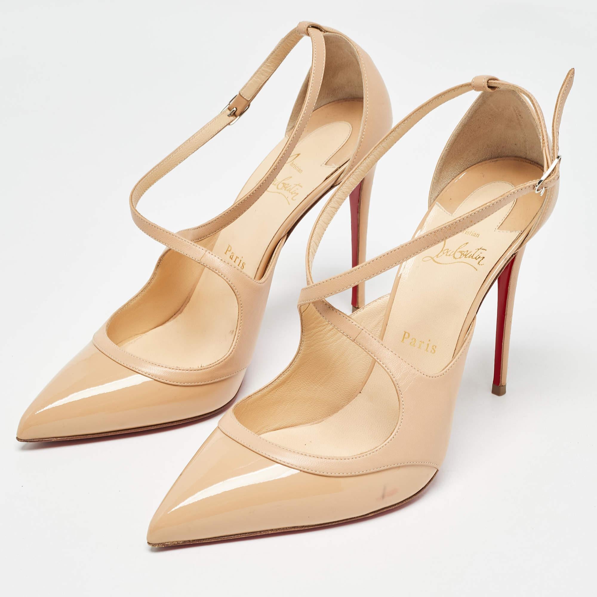 Discover footwear elegance with these designer womens pumps. Meticulously designed these heels marry fashion and comfort ensuring you shine in every setting.