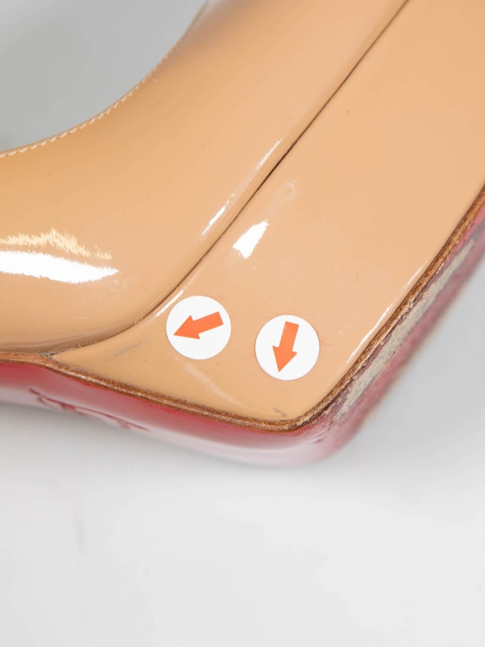Christian Louboutin Beige Patent Bianca Pumps Taglia IT 37.5 4