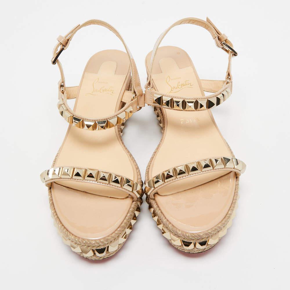 Christian Louboutin Beige Patent Cataclou Wedge Ankle Strap Sandals Size 39 In New Condition In Dubai, Al Qouz 2