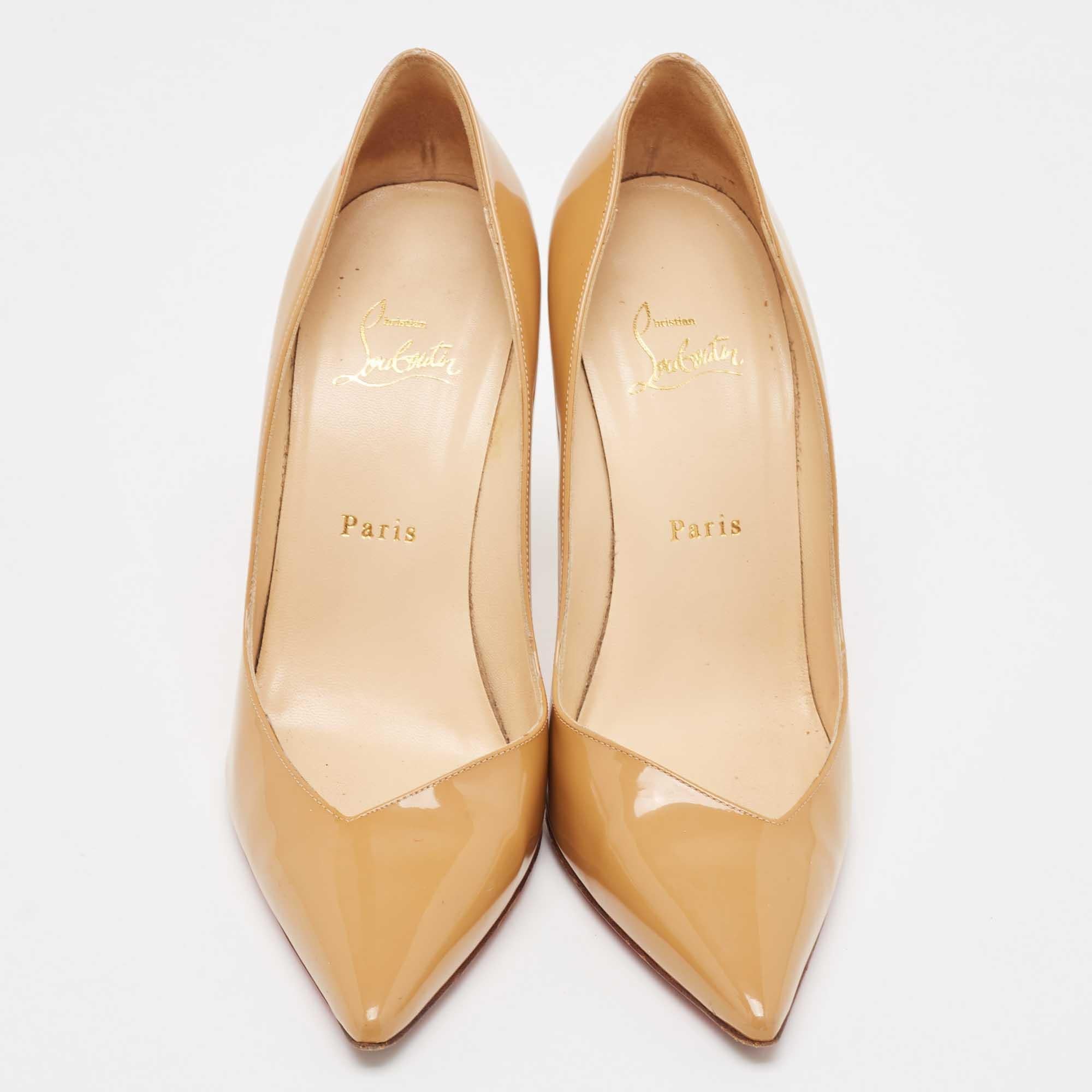 Christian Louboutin Beige Patent Corneille Pumps Taglia 39.5 In condizioni buone a Dubai, Al Qouz 2