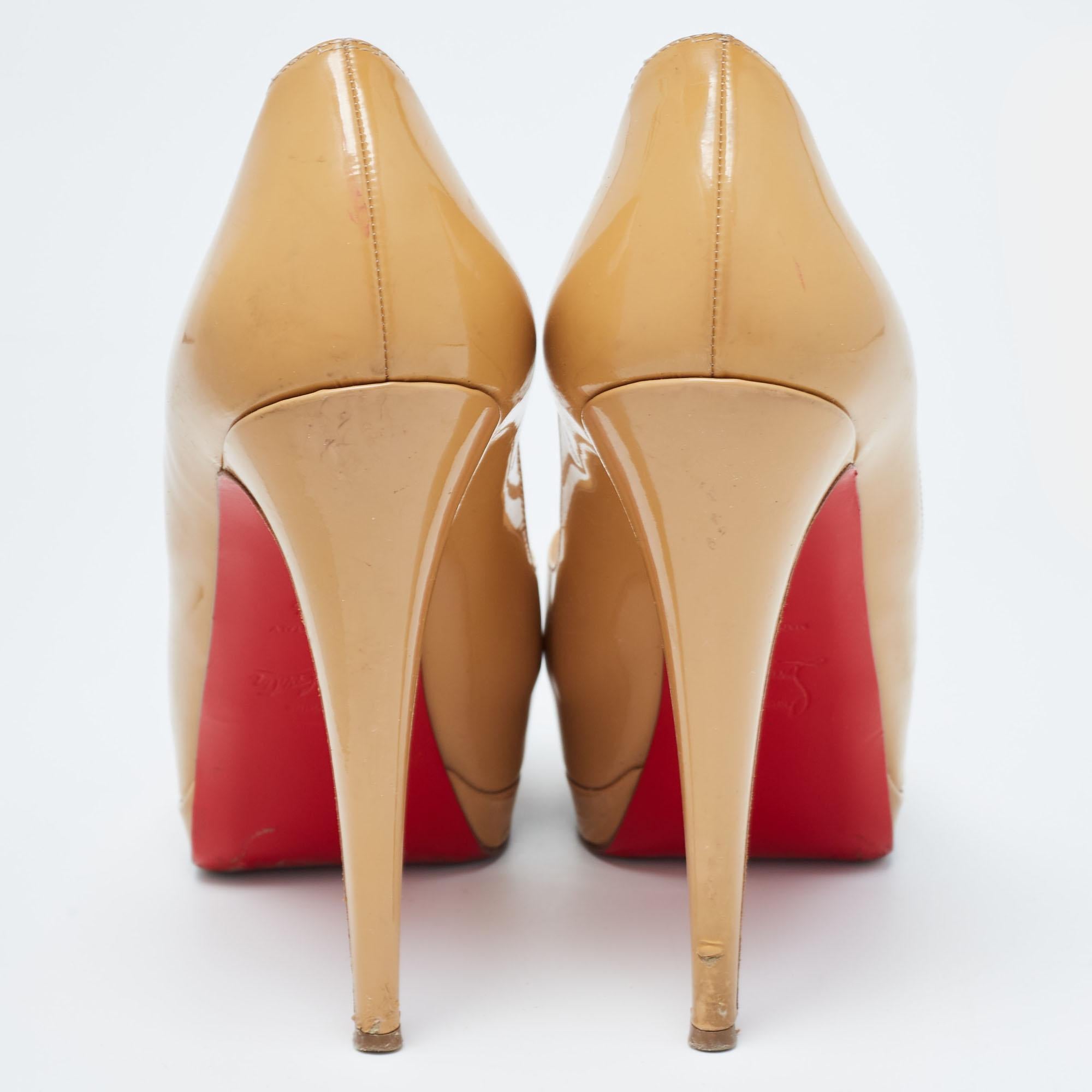 Donna Christian Louboutin Pumps Altadama in vernice beige misura 39.5